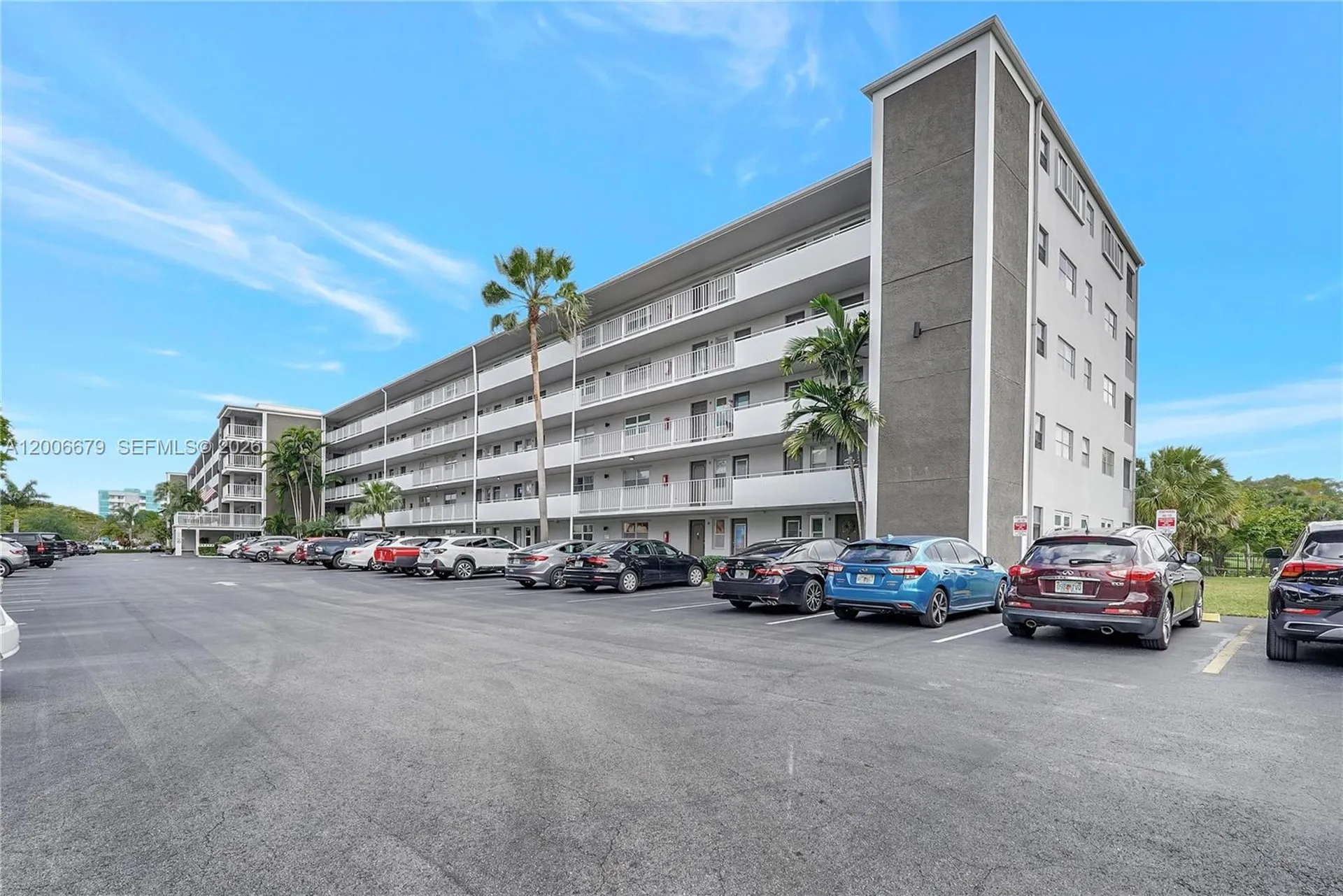 4800 Hillcrest Lane Hollywood FL 33021