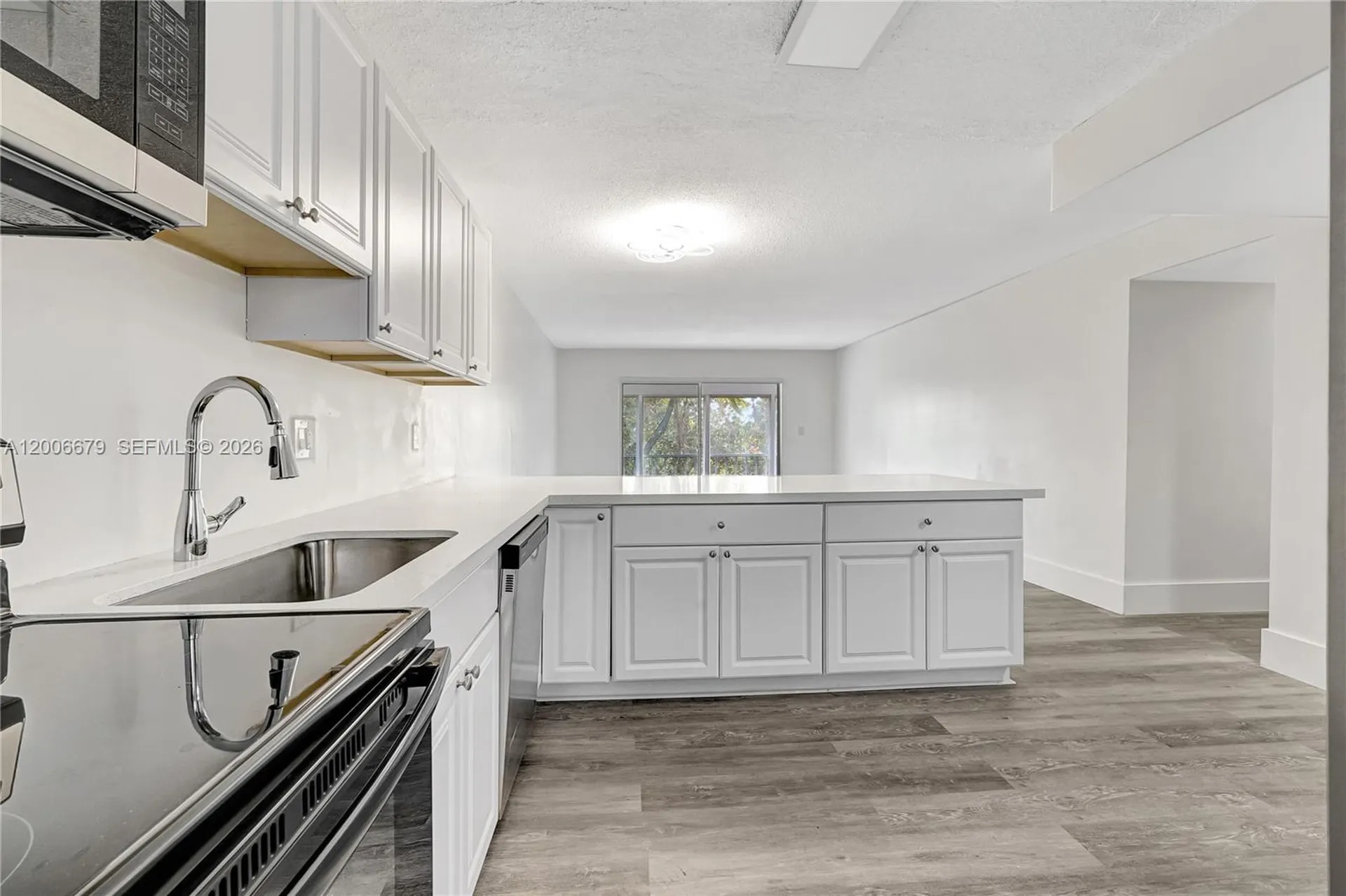 4800 Hillcrest Lane Hollywood FL 33021
