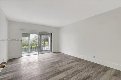 4800 Hillcrest Lane Hollywood FL 33021