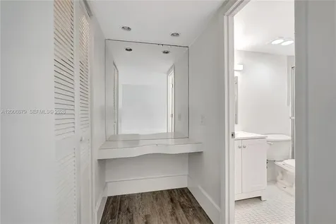 4800 Hillcrest Lane Hollywood FL 33021