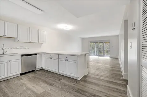4800 Hillcrest Lane Hollywood FL 33021