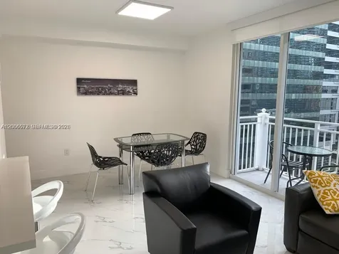 185 SE 14th Terrace Miami FL 33131