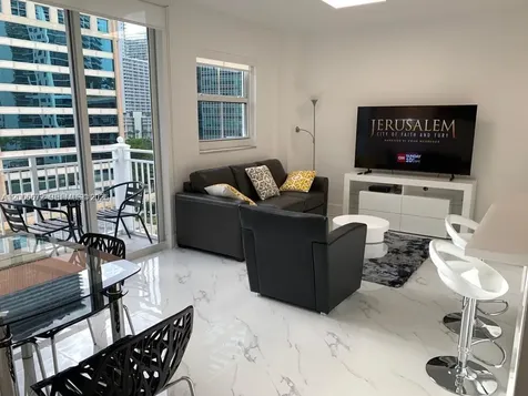 185 SE 14th Terrace Miami FL 33131