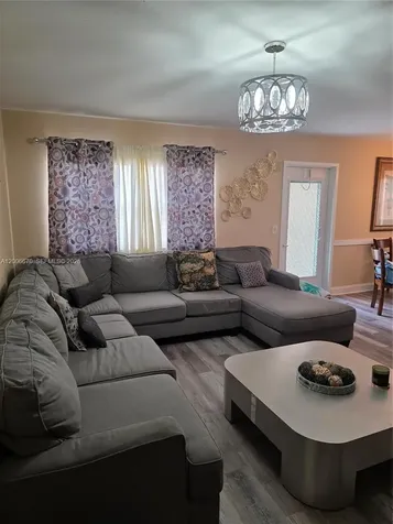 232 E Saxony E Delray Beach FL 33446