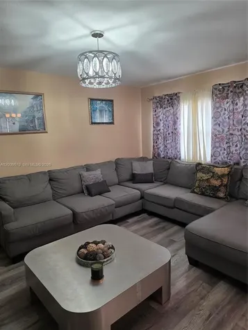 232 E Saxony E Delray Beach FL 33446
