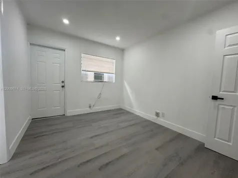 417 NW 2nd Avenue Hallandale Beach FL 33009