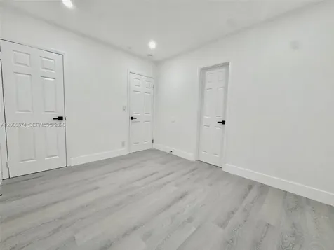 417 NW 2nd Avenue Hallandale Beach FL 33009