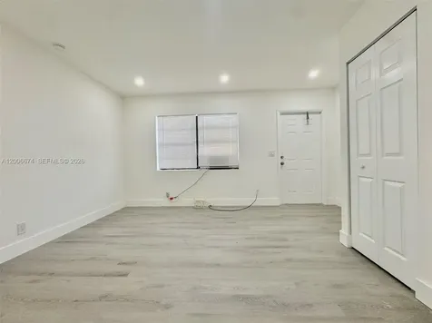 417 NW 2nd Avenue Hallandale Beach FL 33009