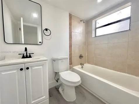 417 NW 2nd Avenue Hallandale Beach FL 33009