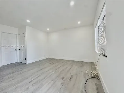 417 NW 2nd Avenue Hallandale Beach FL 33009