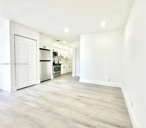 417 NW 2nd Avenue Hallandale Beach FL 33009