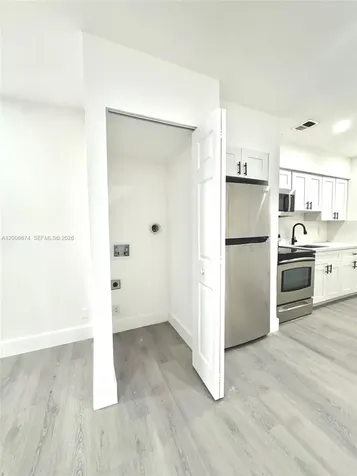 417 NW 2nd Avenue Hallandale Beach FL 33009
