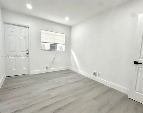 417 NW 2nd Avenue Hallandale Beach FL 33009