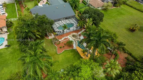 1361 NW 116th Avenue Plantation FL 33323