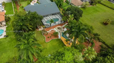 1361 NW 116th Avenue Plantation FL 33323