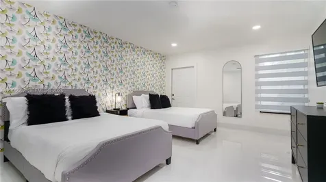 1361 NW 116th Avenue Plantation FL 33323