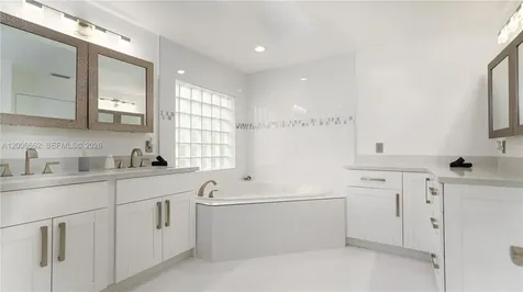 1361 NW 116th Avenue Plantation FL 33323