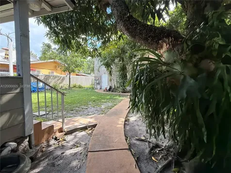 1350 SW 13th Street Miami FL 33145