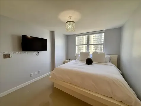 770 Claughton Island Drive Miami FL 33131