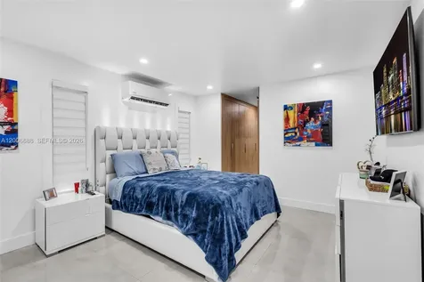8241 NW 182nd Street Hialeah FL 33015