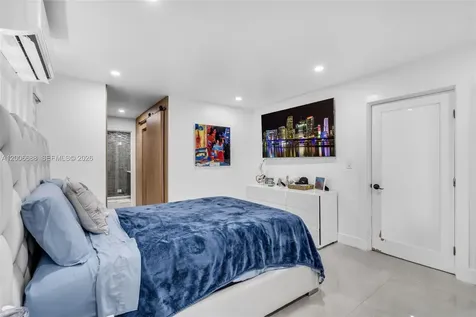 8241 NW 182nd Street Hialeah FL 33015