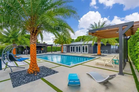 8241 NW 182nd Street Hialeah FL 33015