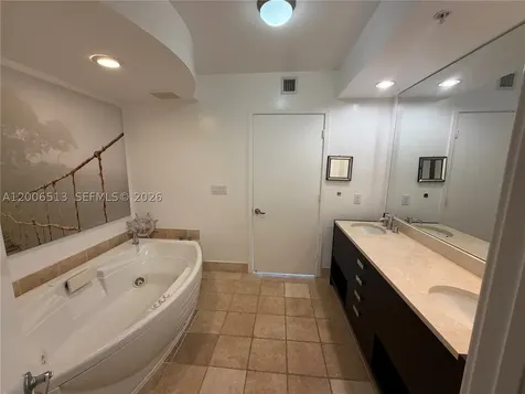 18201 Collins Avenue Sunny Isles Beach FL 33160