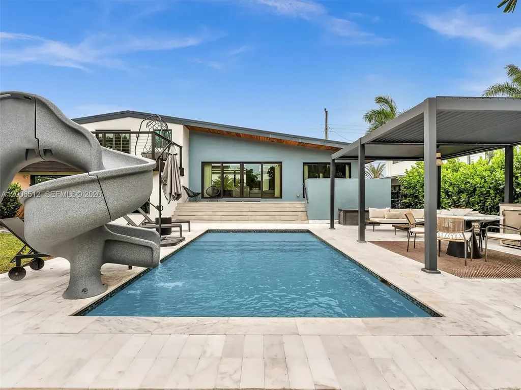 2448 Okeechobee Lane Fort Lauderdale FL 33312