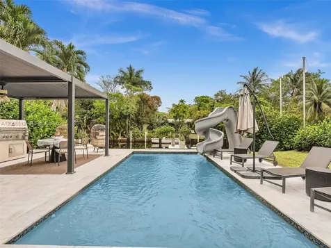 2448 Okeechobee Lane Fort Lauderdale FL 33312