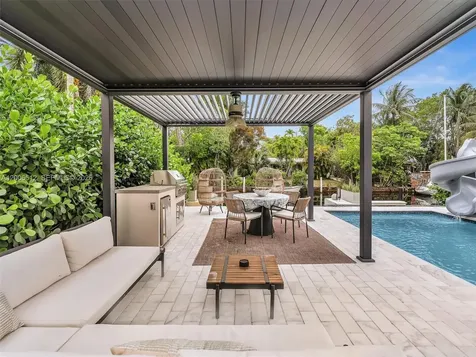 2448 Okeechobee Lane Fort Lauderdale FL 33312