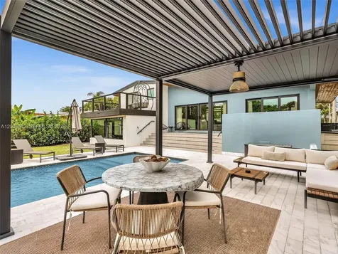 2448 Okeechobee Lane Fort Lauderdale FL 33312