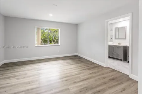 2707 NW 80th Avenue Sunrise FL 33322
