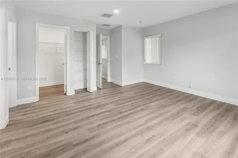 2707 NW 80th Avenue Sunrise FL 33322