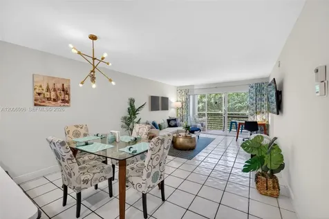 1541 S Ocean Boulevard Lauderdale By The Sea FL 33062