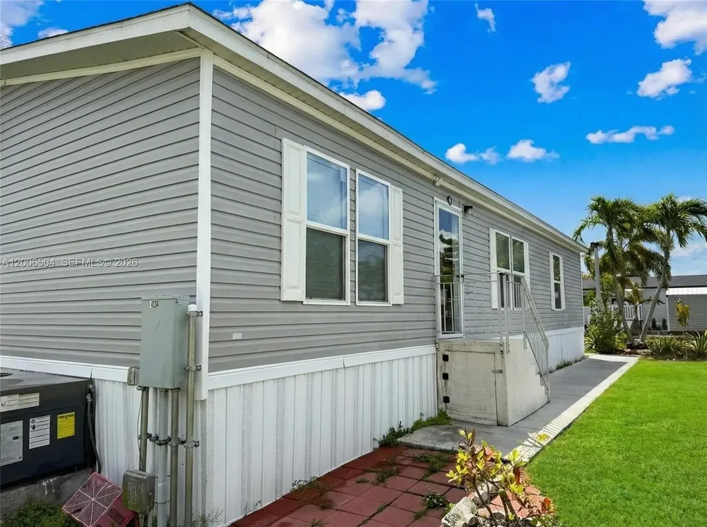 28501 SW 152 Avenue Homestead FL 33033