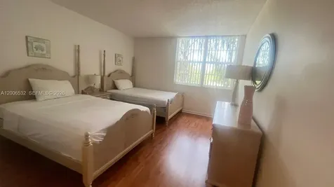 19999 E Country Club Drive Aventura FL 33180
