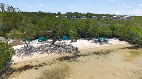 414 Mahogany Avenue Key Largo FL 33037