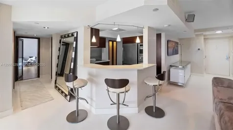 1900 Sunset Harbour Drive Miami Beach FL 33139