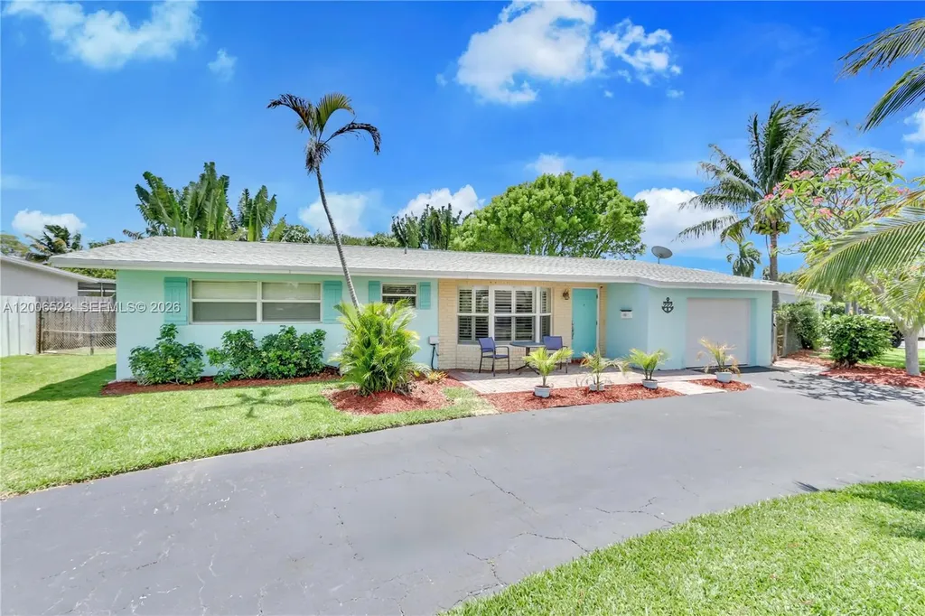 222 SE 11th Court Deerfield Beach FL 33441