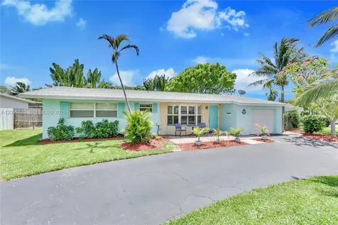 222 SE 11th Court Deerfield Beach FL 33441