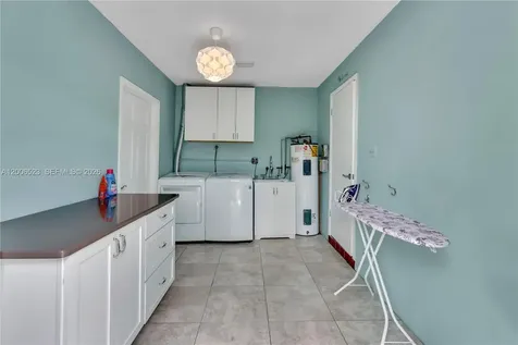 222 SE 11th Court Deerfield Beach FL 33441