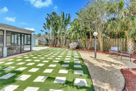 222 SE 11th Court Deerfield Beach FL 33441