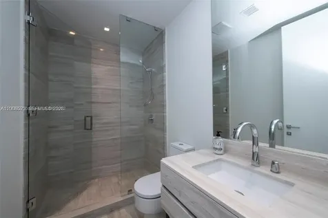 18975 Collins Avenue Sunny Isles Beach FL 33160
