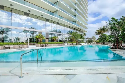 18975 Collins Avenue Sunny Isles Beach FL 33160