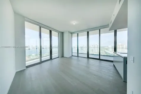 18975 Collins Avenue Sunny Isles Beach FL 33160