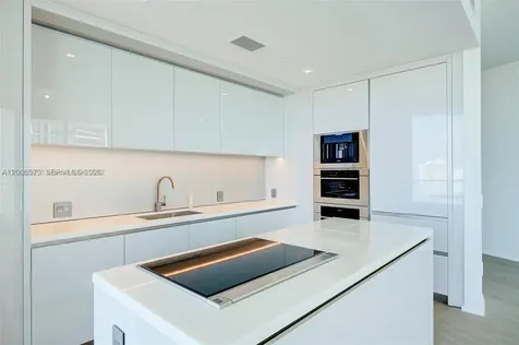 18975 Collins Avenue Sunny Isles Beach FL 33160