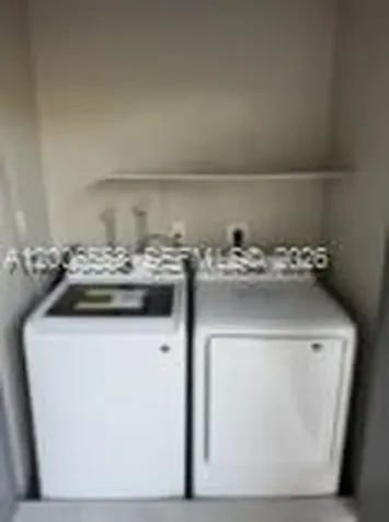8445 Springtree Drive Sunrise FL 33351