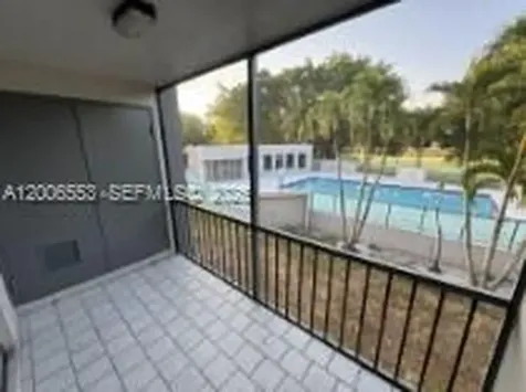 8445 Springtree Drive Sunrise FL 33351