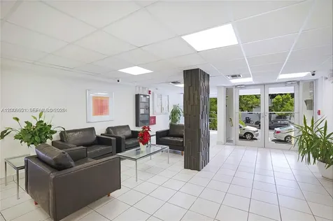 245 18th Street Miami Beach FL 33139