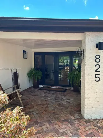 825 N Bel Air Drive Plantation FL 33317